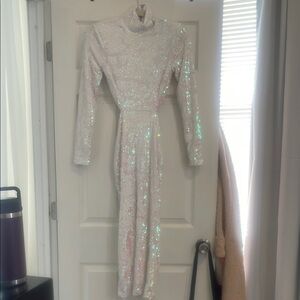 Elegant Sequin Long Sleeve Dress